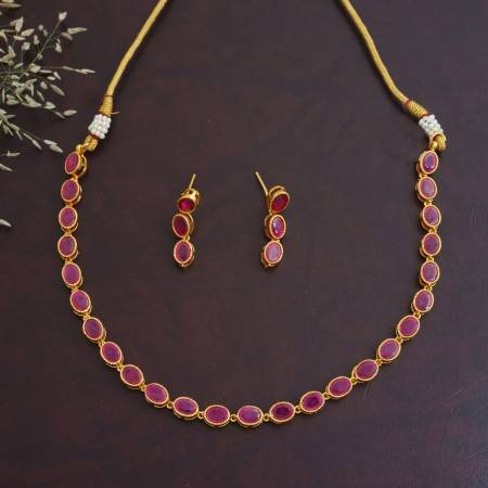 NECKLACE RUBY GOLD NKRG 001 - 0561021105